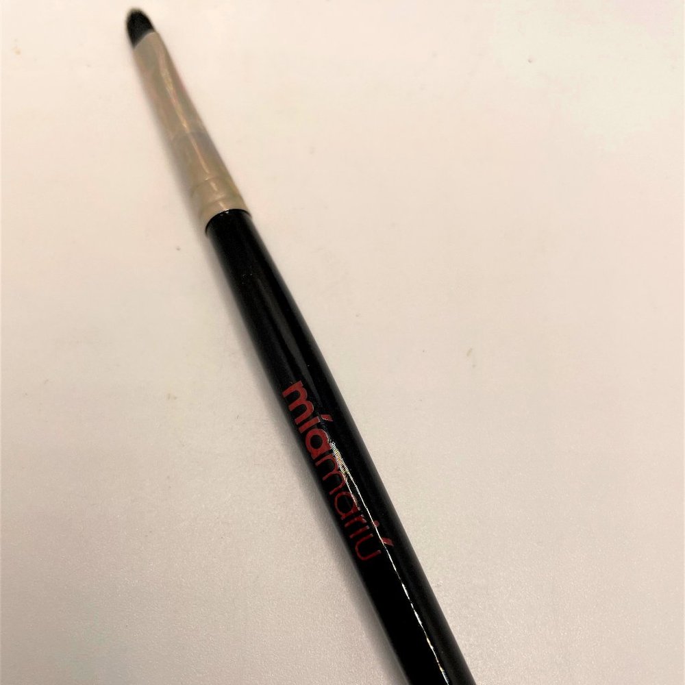Mia Mariu Precision Eyeliner